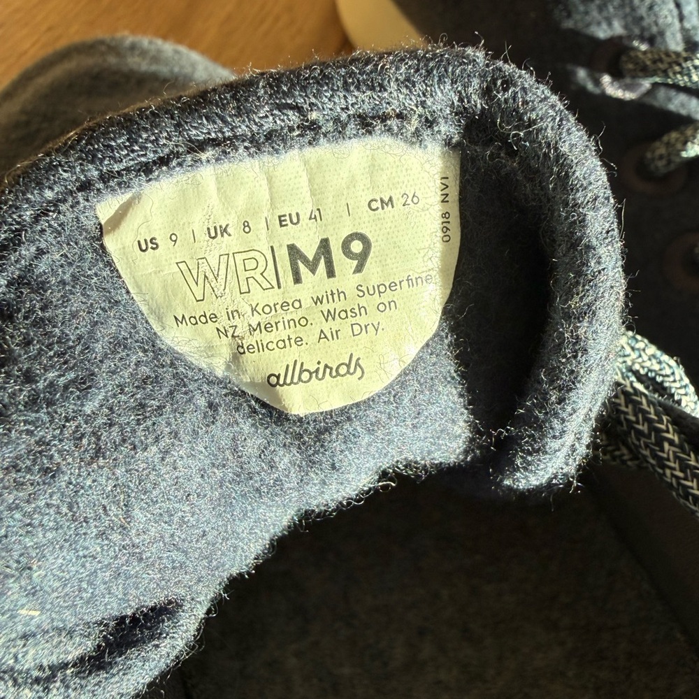 Allbirds Men's Wool Runners - Navy / Cream - Size 9 - Picture 7 of 9